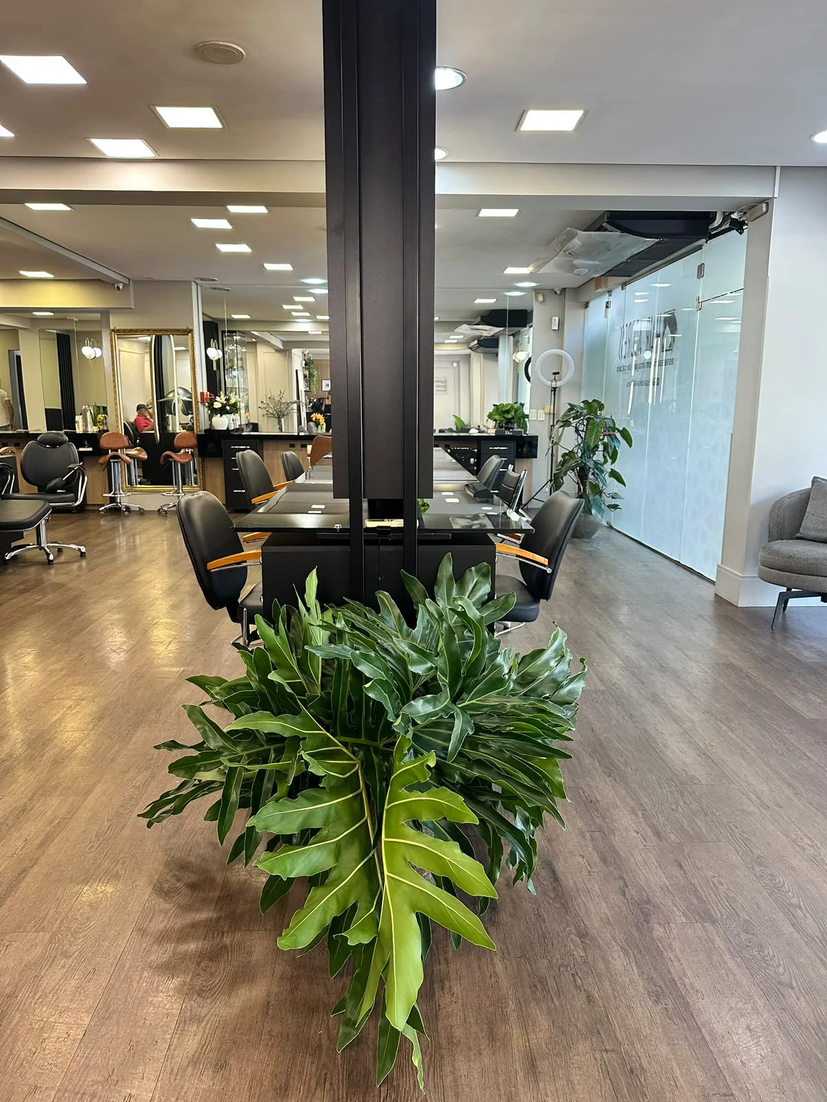 Espaço Hair Address salon interior